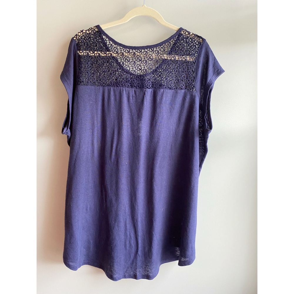 Old Navy / Blue Top with lace neckline - 3X (NWT)
